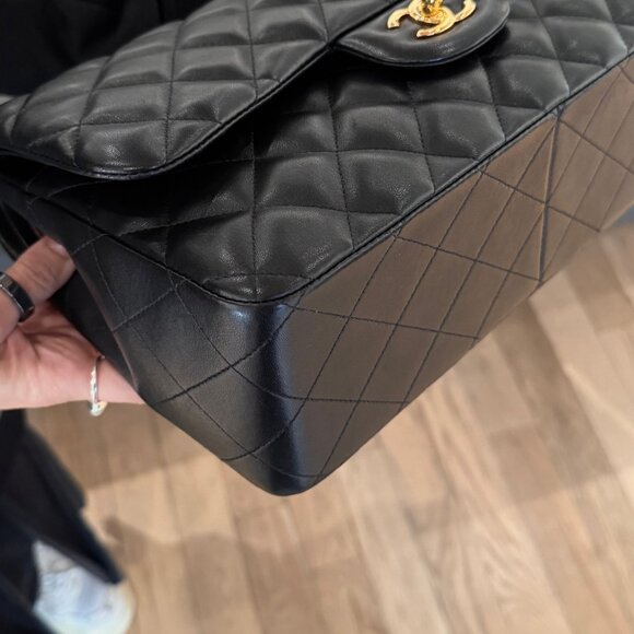 Chanel Black Lambskin GHW Jumbo Classic Double Flap Bag - Picture 14 of 16